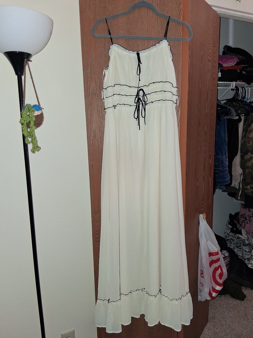 EB LUXE Los Angeles Cream Tiered Maxi dress Size L